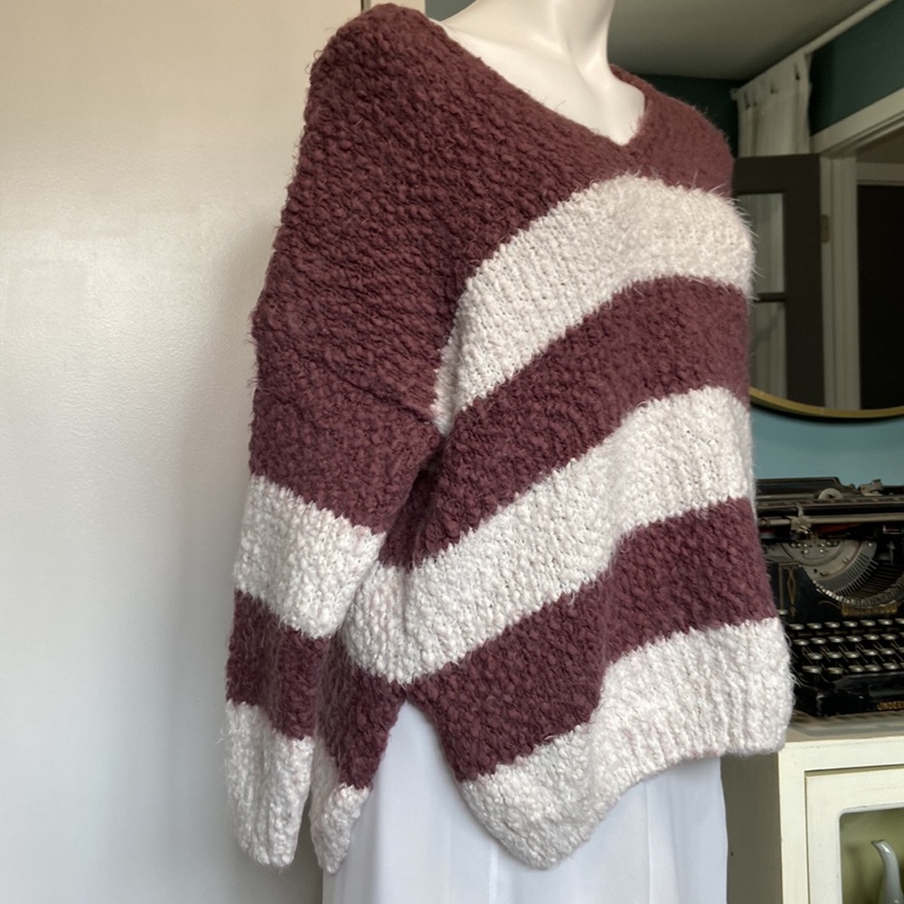 Altar’d State sweater - Picture 4 of 4